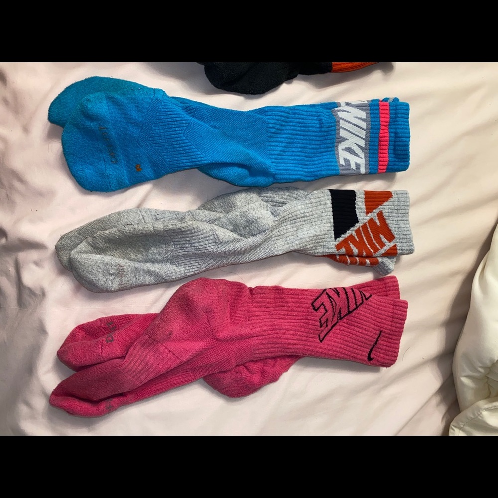 bundle of nike socks